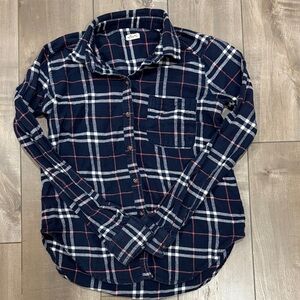Hollister Navy Plaid Flannel Button-Up Shirt in size XL